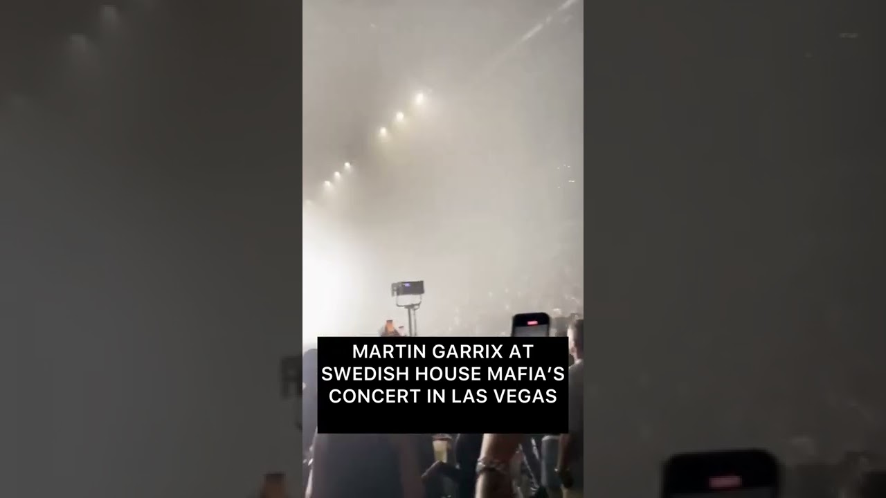 Mira Martin Garrix singing Don't You Worry Child at Swedish House Mafia's concert in Las Vegas (9/2/22) en YouTube Mira Martin Garrix singing Don't You Worry Child at Swedish House Mafia's concert in Las Vegas (9/2/22) en YouTube