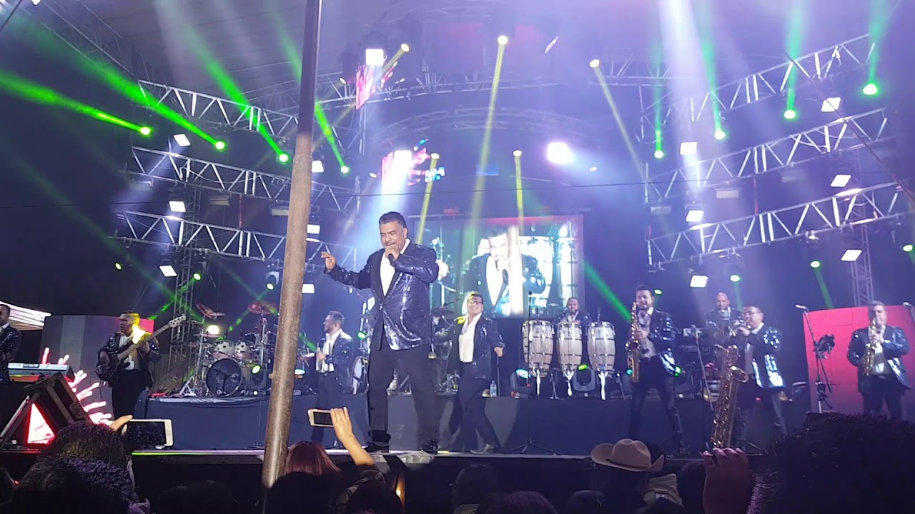 Junior Klan.   Presentación-La escuela del amor-Las africanas-Menea, menea-Dos hombres, un destino.