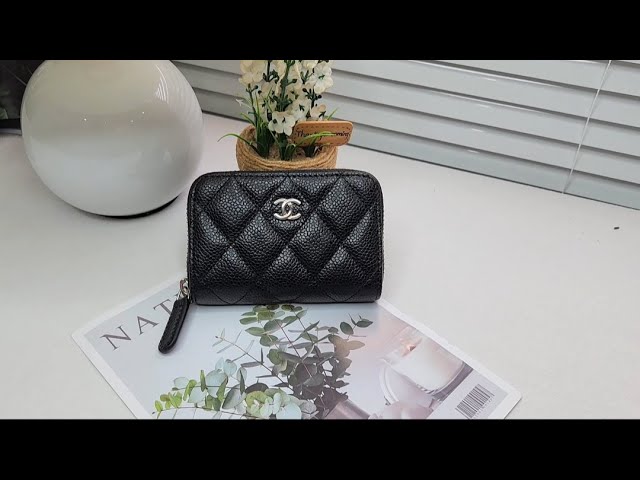 Sydney's Fashion Diary: Handbag chit chat :: Chanel Coco Handle Bag