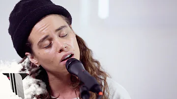 Tash Sultana Performs "Notion" Live | Pigeons & Planes