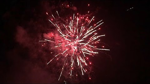 Fireworks in Slow Motion / HD 240 fps