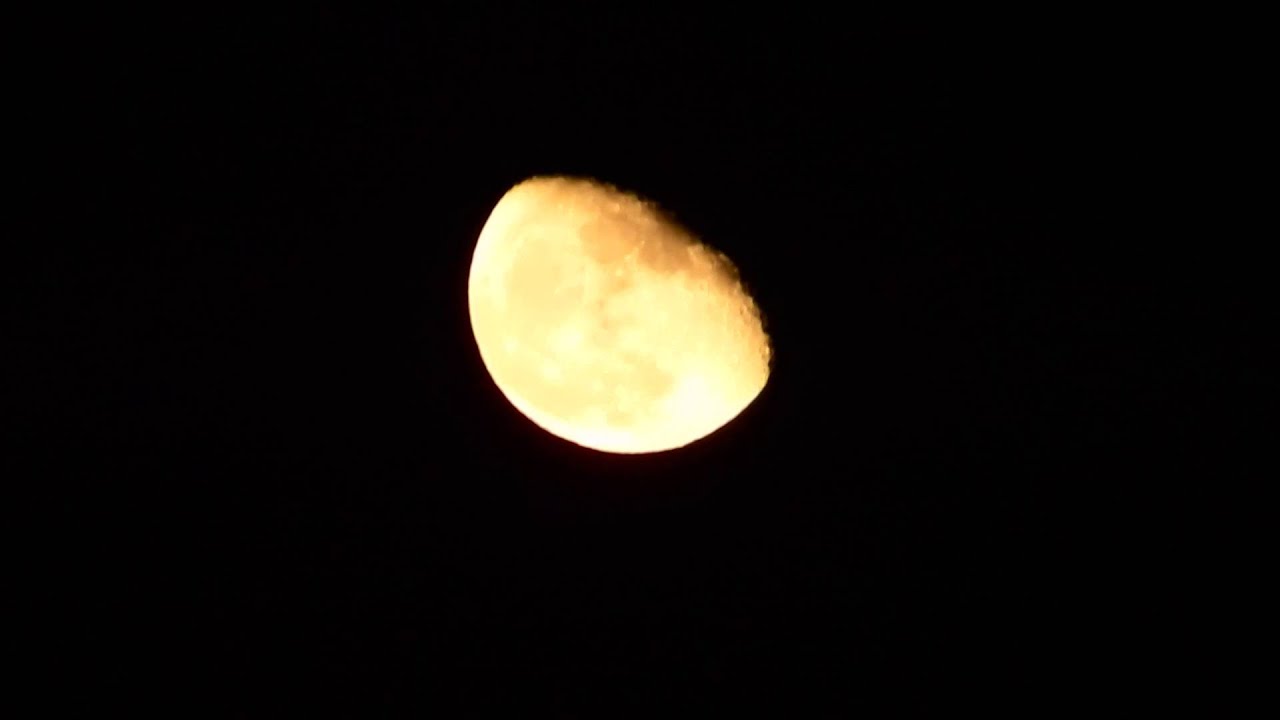 LA LUNA EN CUARTO MENGUANTE - 12 DE OCTUBRE 2014 - YouTube LA LUNA EN CUARTO MENGUANTE - 12 DE OCTUBRE 2014 - YouTube