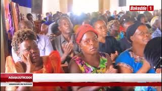 Agabuutikidde Nnyina w'omubuulizi w'ekkanisa ne muwalawe abaafa ekiziyiro babasabidde.