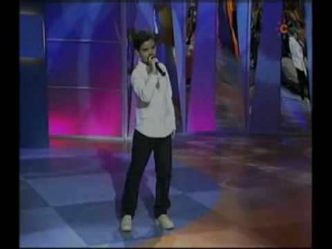 Abraham Mateo ( 9 años)  ante Risto Mejides - Como yo te amo - Menuda Noche