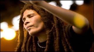 Nasio Fontaine - Crucial