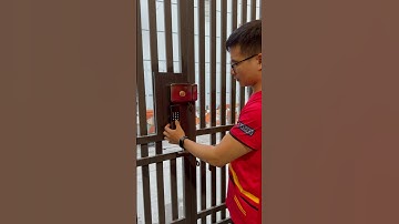 Khoá cổng vân tay thông minh