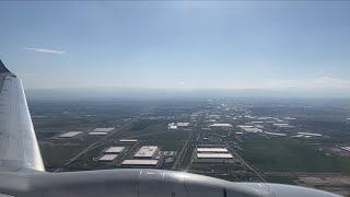 United 737-800 landing in Denver International Airport
