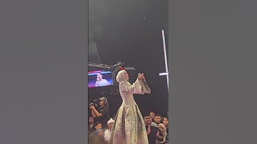 BUNDA LESTI MAJU KEDEPAN SETELAH SYAQIRAH NYANYI #lestikejora #leslar #rizkybillar