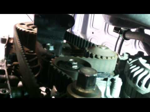 Timing belt replacement 1988 - 1995 Honda Civic 1.5L 4 cylinder water pump Install Remove