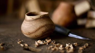 Calm Carving | Making A Free-Form Cup From An Elm Log Using Only Hand Tools