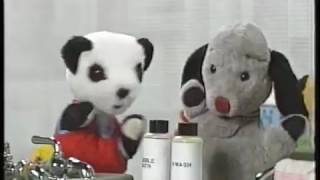 Learn with Sooty Start to Read [VHS] (1989)