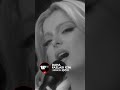 Bebe Rexha ve Dolly Parton’un yepyeni şarkısı “Seasons” sizinle! Hemen dinle ve izle!