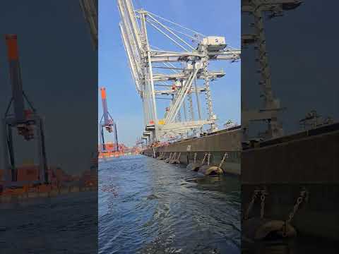 This Rope Controls the Biggest Ship on Earth