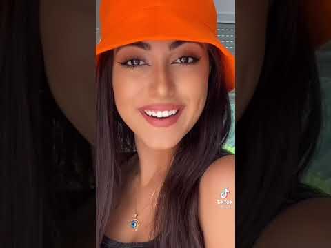 تيك توك عايدة أنت ببلد وأنا ببلد أنا وياك 