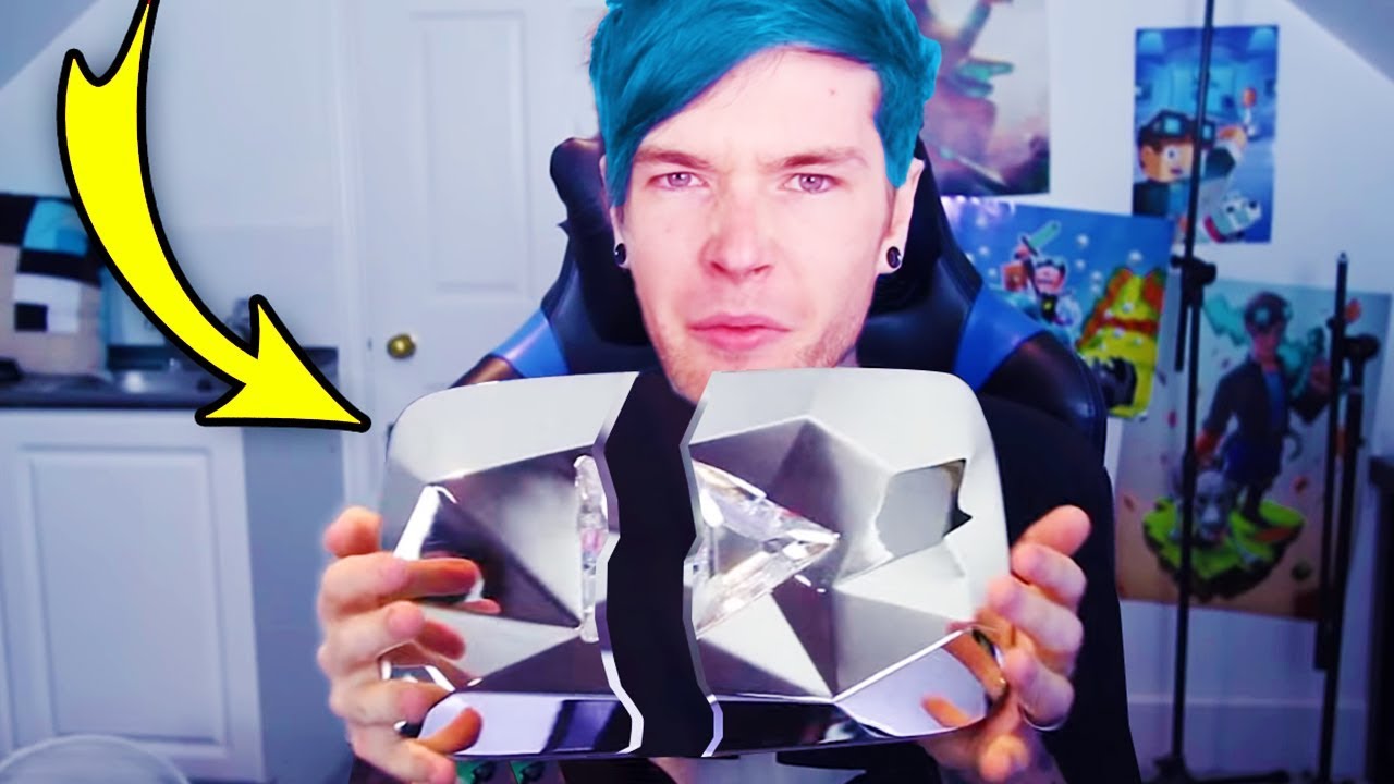 5 YouTubers That ACCIDENTALLY BROKE STUFF In Videos! (DanTDM, Markiplier, PewDiePie, Guava Juice)