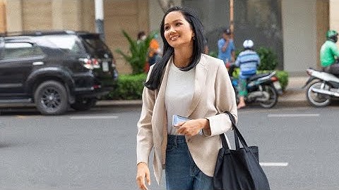 H’HEN NIÊ giản dị tại sự kiện, hội ngộ THIÊN MINH, siêu mẫu THUÝ HẠNH cùng dàn Kols đình đám Vbiz