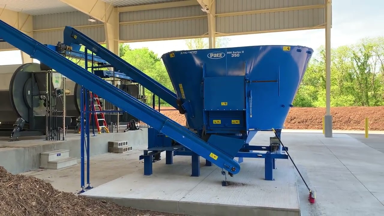 Bentonville, Arkansas: Overview of the composting site | survol du site de compostage municipal