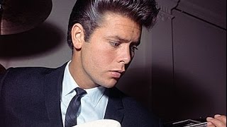 Video thumbnail of "Cliff Richard & The Shadows - Left Out Again (1960)"