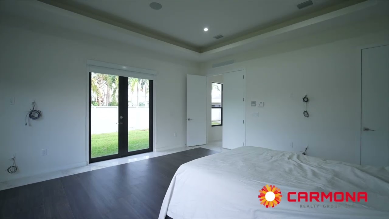 2550 SW 114 AVE, Miami, FL 33165