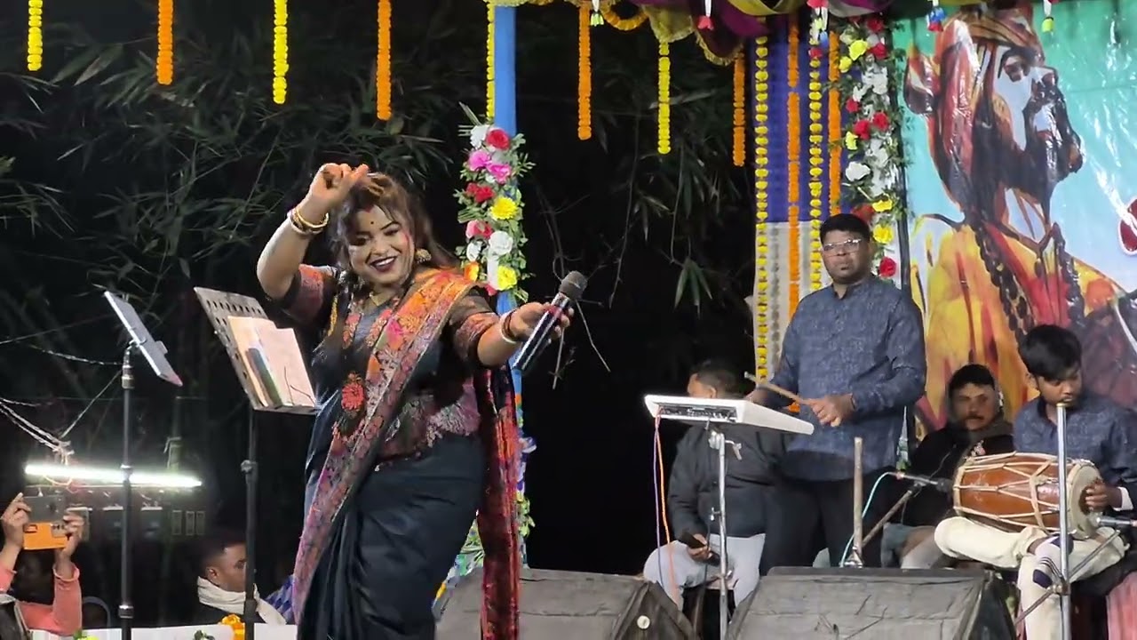 শিল্পী:- স্মৃতিকণা রায়