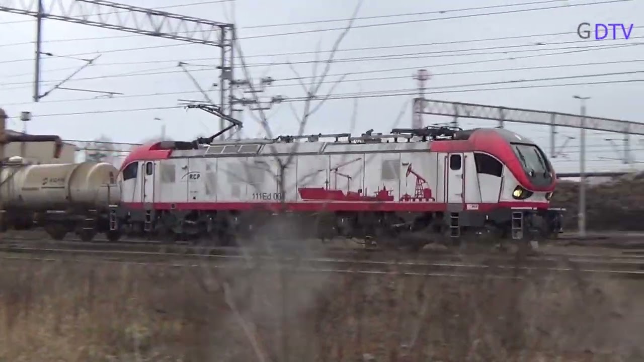 Pociągi i stacja Fosowskie 2020