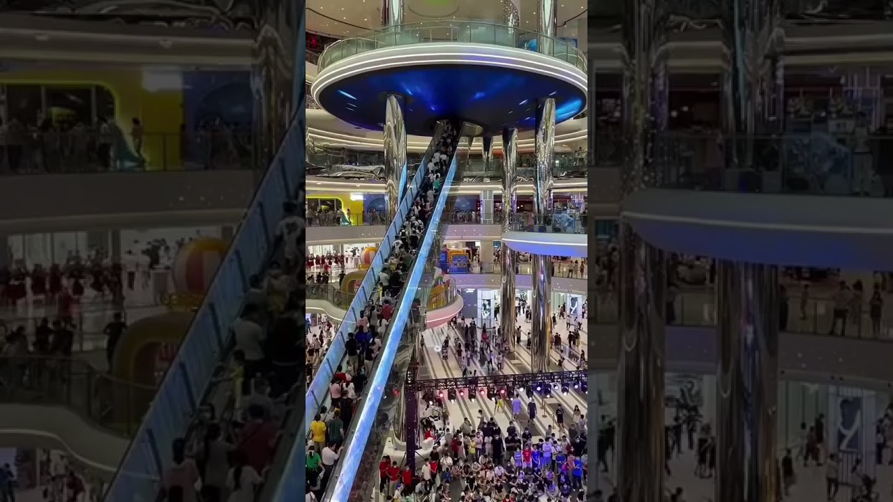 The new Wanda Plaza shopping mall in Shenzhen will send you directly to Mars 🔥