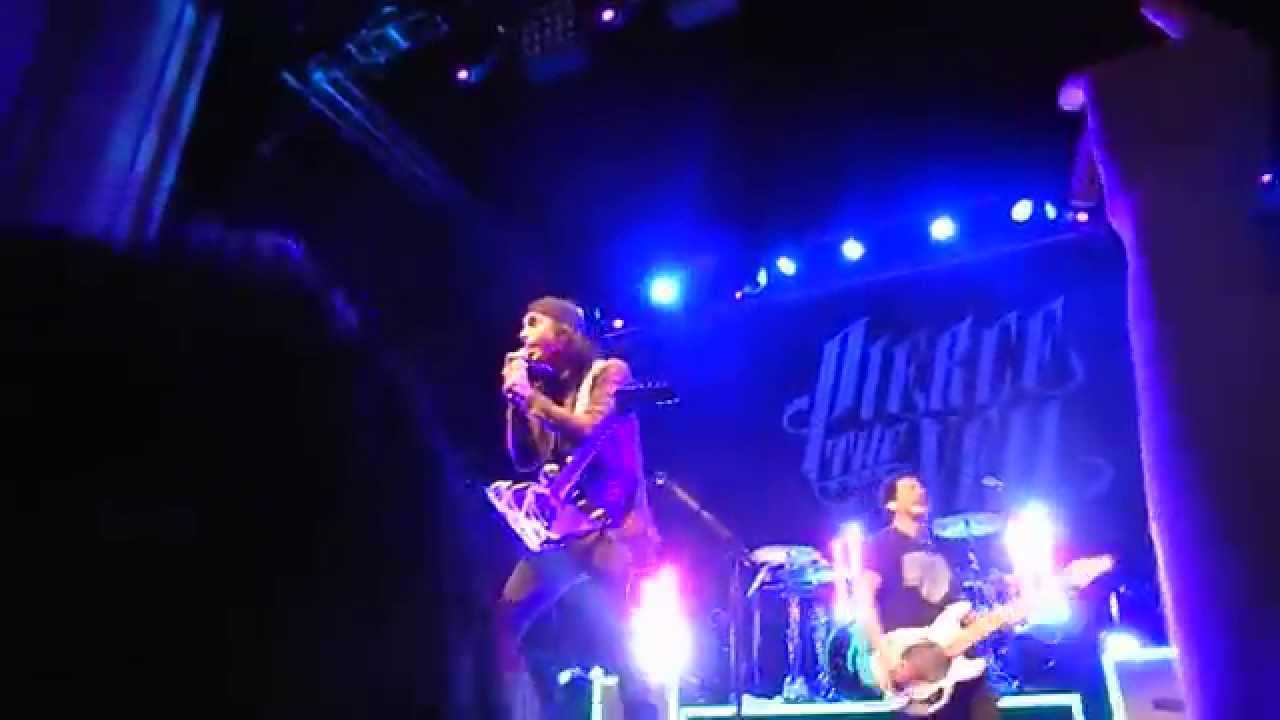 What a waste of a perfectly good clean wrist // ptv - YouTube