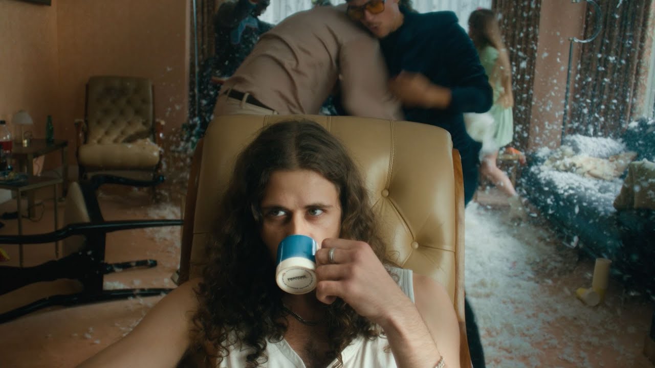 Watch joysad - On fire (Clip Officiel) on YouTube Watch joysad - On fire (Clip Officiel) on YouTube