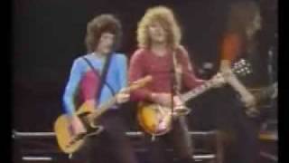 REO Speedwagon - Ridin' The Storm Out chords