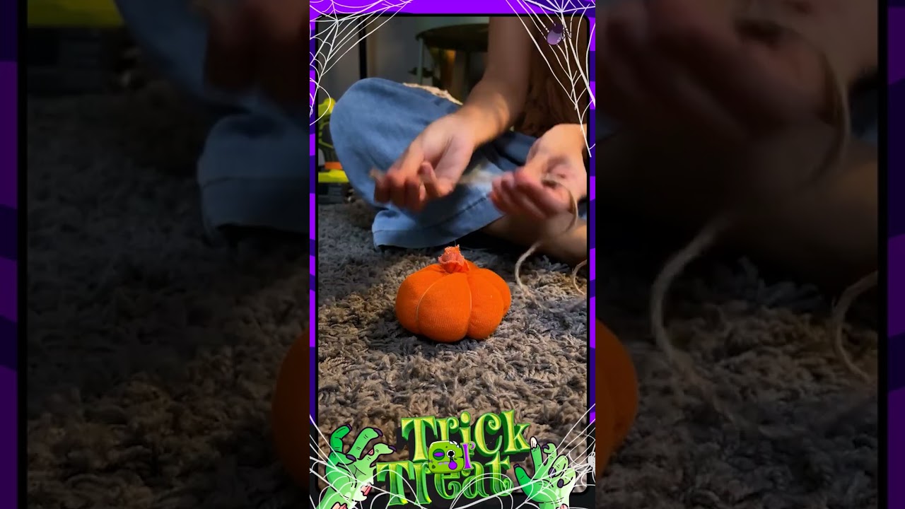 Old sock? 🧦 Turn it into a CUTE stuffed pumpkin! 🎃