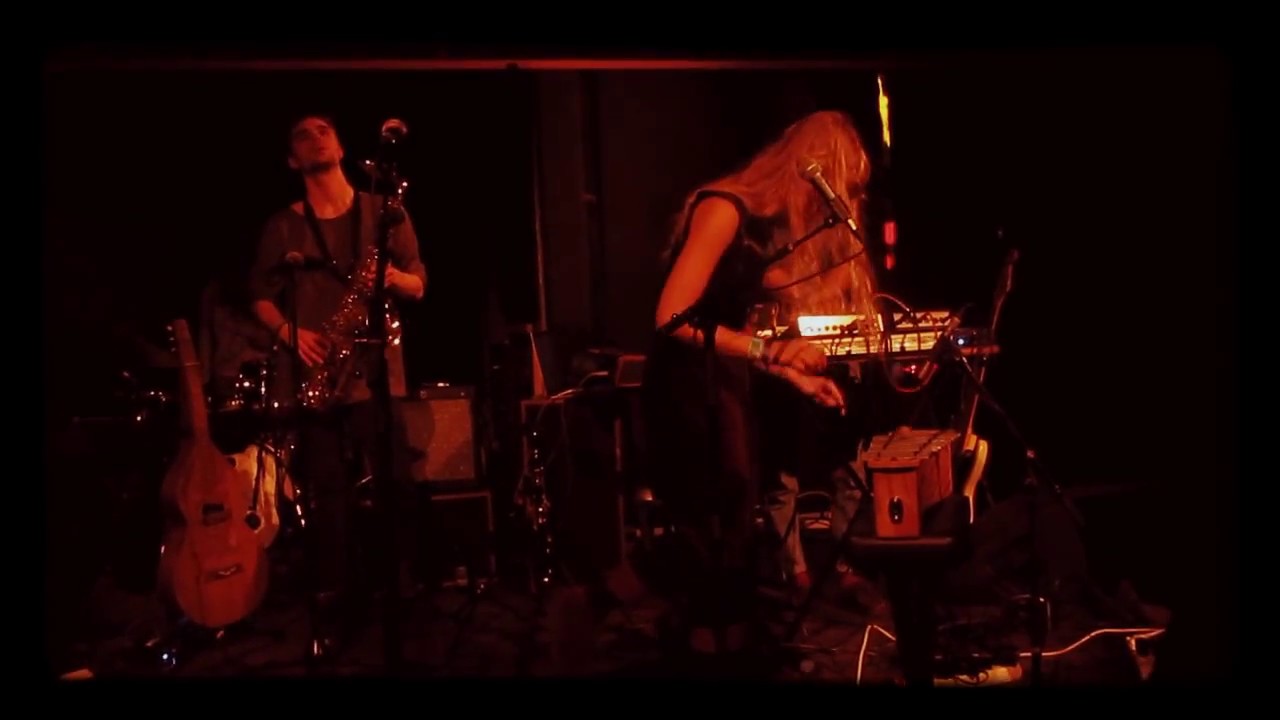 Alice Phoebe Lou - Ocean live in Copenhagen, at Vega Ideal Bar