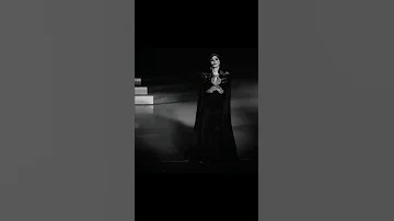 اليسا بأقل كلمة 