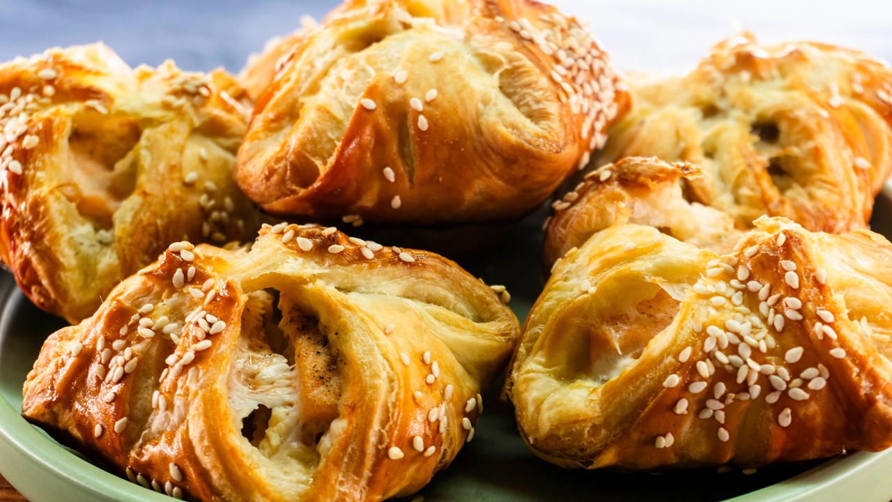 How to Make Crispy Salmon Puffs in 20 Minutes