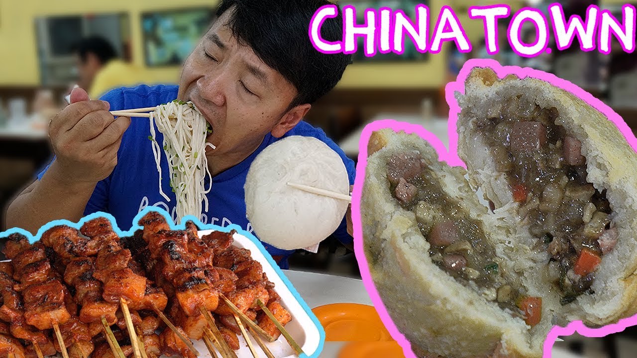 The OLDEST CHINATOWN In The World! Street Food Tour of Binondo Manila Philippines | Strictly Dumpling