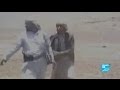 أصوات الشبكة يمني يسلم ابنه المشتبه بارتكابه جريمة إلى أهل القتيل فيعدمونه أمامه 