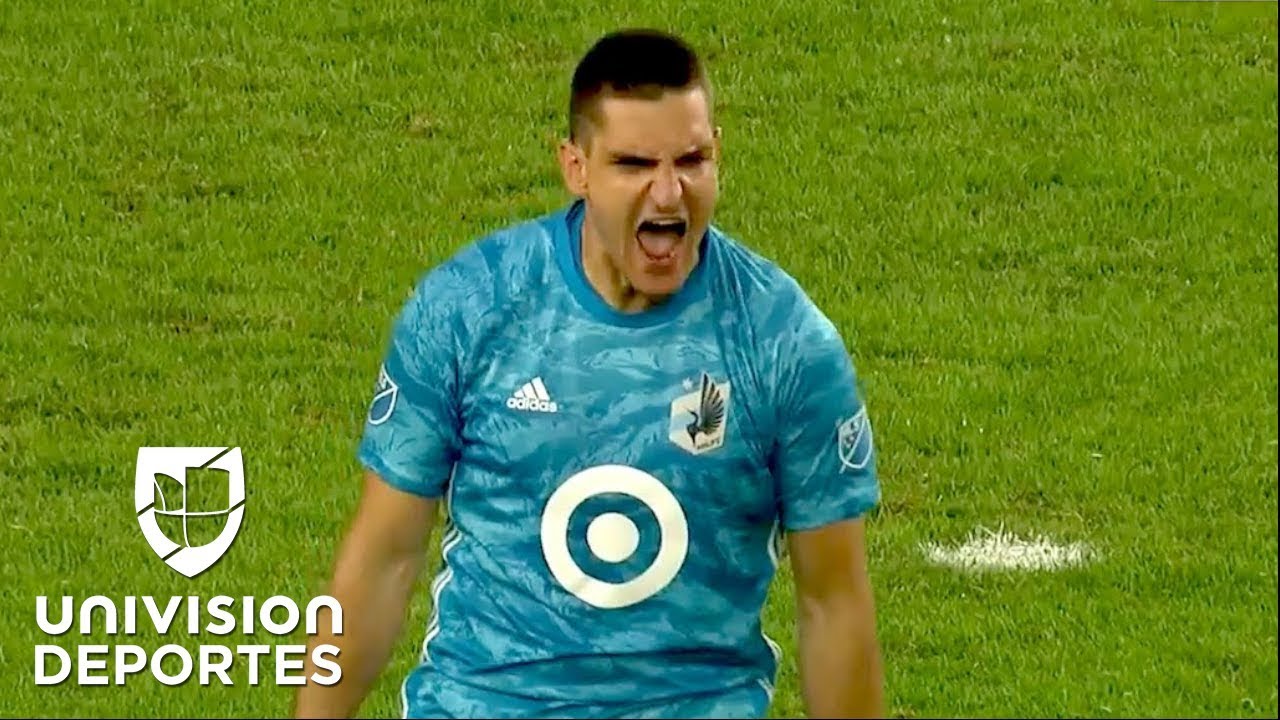 El portero Vito Mannone ataja un penal de último minuto y asegura la victoria de Minnesota United games people play