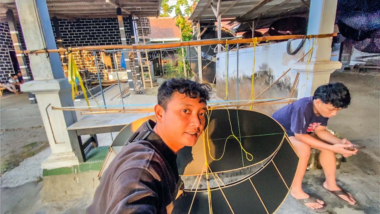 Akhirnya ada juga Pemesan dari KOTA MAKASAR 2 layangan Pegon Ceper Kita Seting Hari ini ya guys