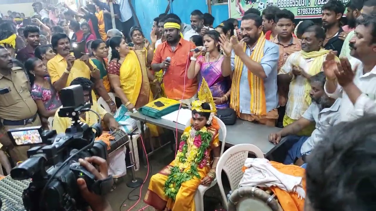 கொட்டும் மழையில் காரைக்குடி முத்துமாரியம்மன் கோவில் திருவிழாவின் ஒரு பகுதி - Day 6