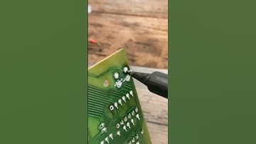 Desoldering the RIGHT WAY for Beginners! #SHORTS