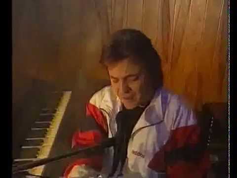 Adrian Daminescu - Prietene