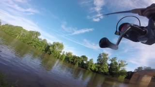 peche du silure et du barbeau au vers (GOPRO HD)