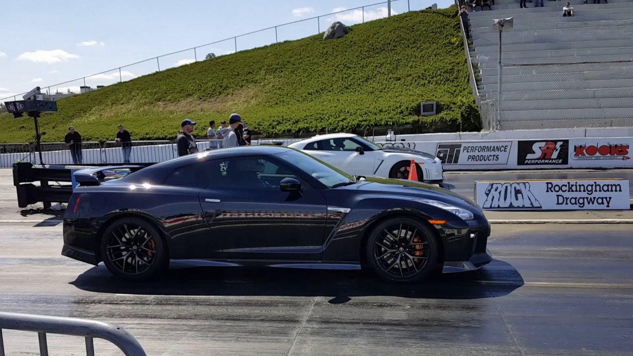 Nismo GTR VS GTR 1/4 MILE YouTube