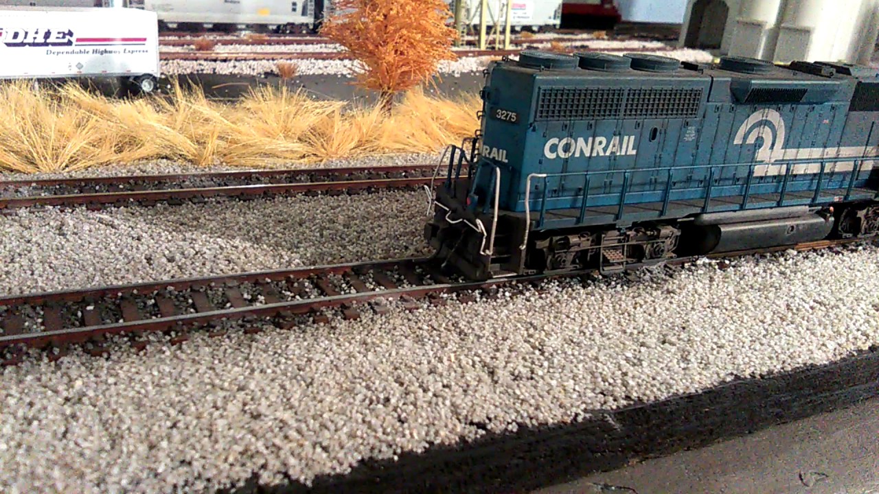 Model trains! Layout update - YouTube