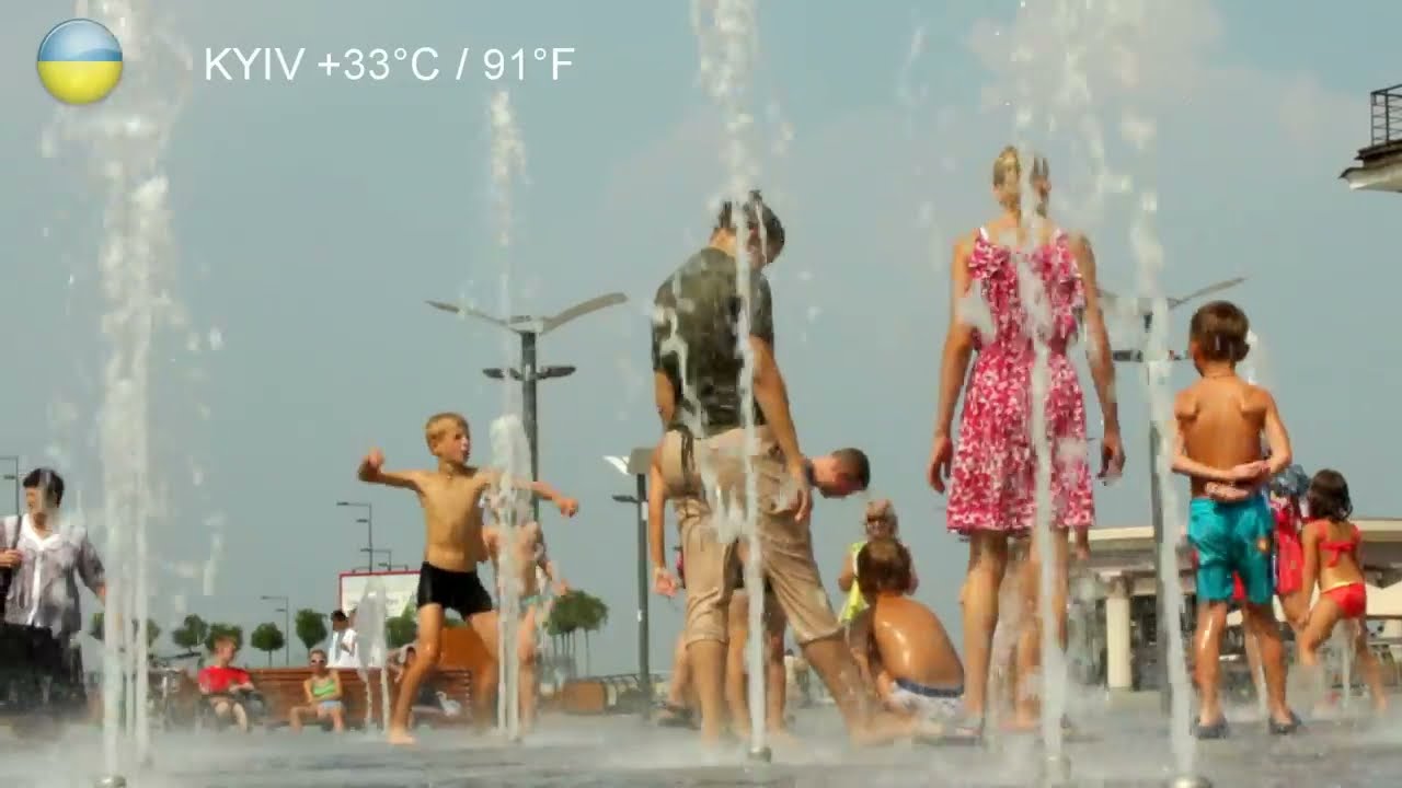 The BEST Way to COOL DOWN in the HEAT Bathing in the Fountain 😁 YouTube