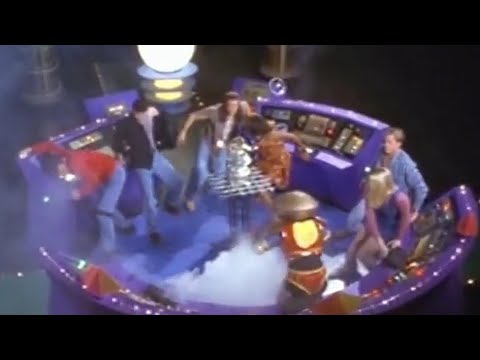 Mighty Morphin Alien Rangers - Final Scene - Commend Center Destroy