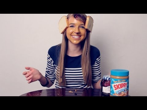 Jenn Makes a PB&J