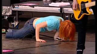 Video thumbnail of "Hayley Williams - Live Moments"