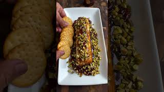 Fig jam, goat cheese, pistachio appetizerThis is gonna be your favorite appetizer!!!#viral