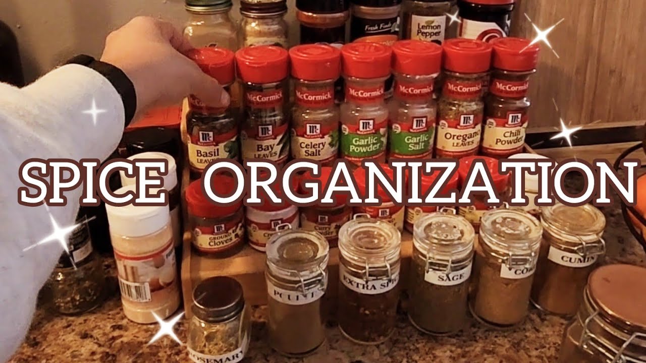 Organizing my spices | VLOG - YouTube