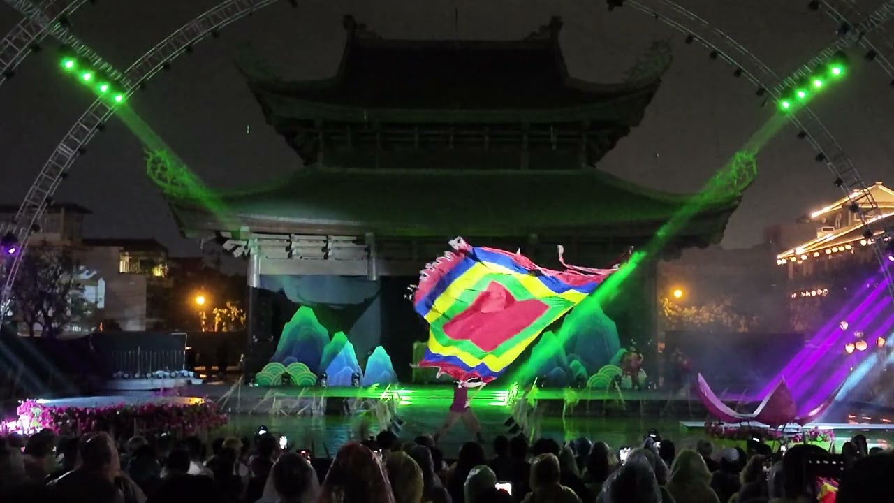 Sân Khấu Mưa Màn 3 4 Show Thực Cảnh Anh Hùng Cơ Lau